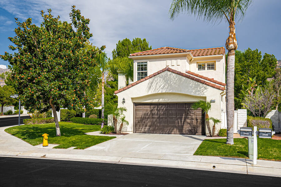 2402 Fallbrook Place, Escondido, CA 92027, San Diego County