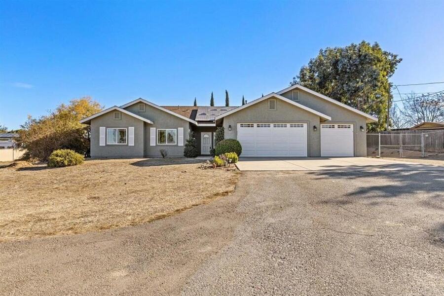 Home on one acre in Ramona, California, San Diego County